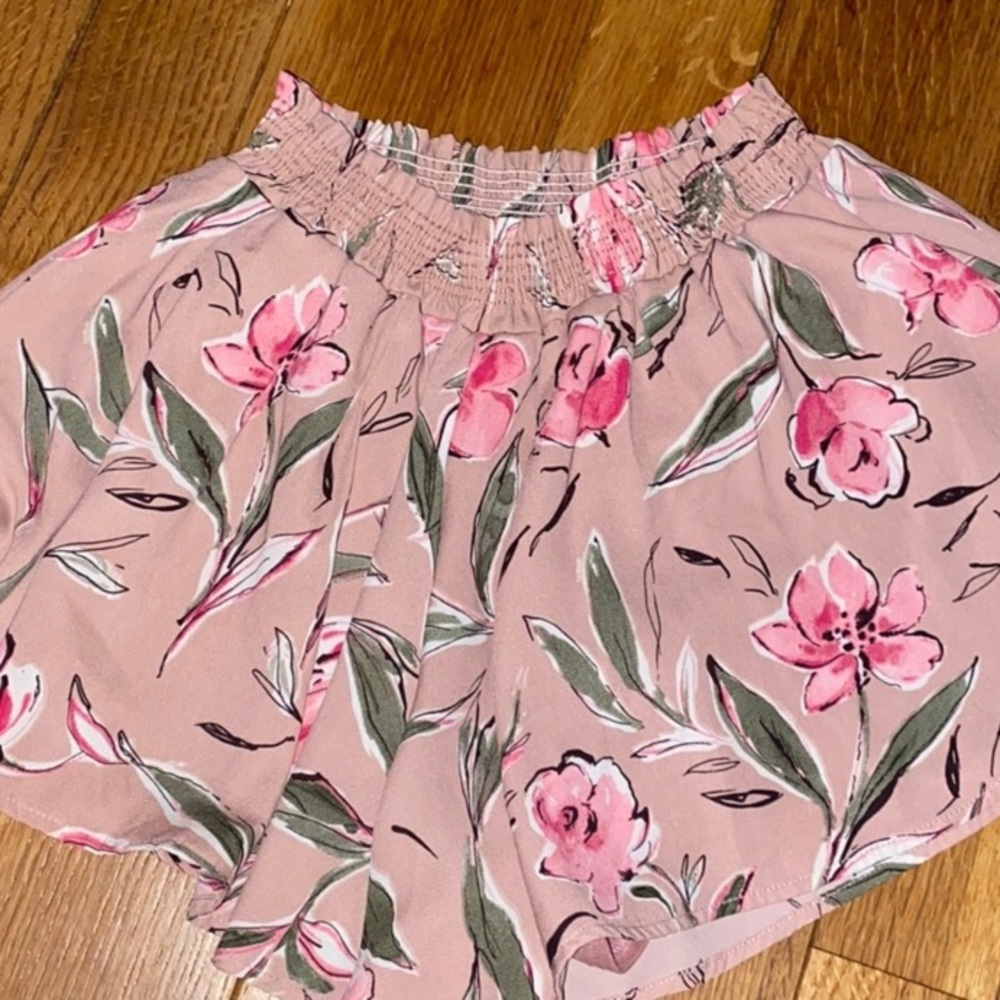 Cutest floral shorts